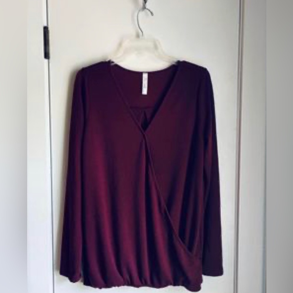 Bee Unique maroon VNeck cross body sweater